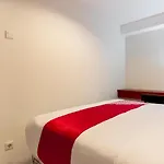 Oyo Flagship 1481 Apartemen Sentraland Medan